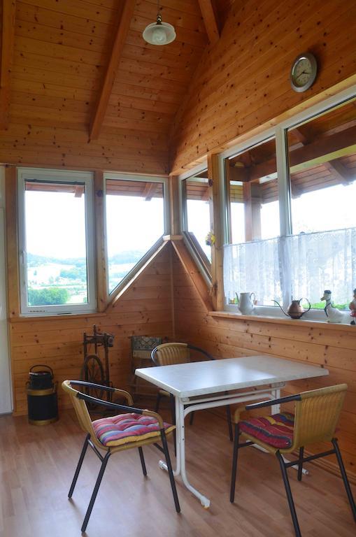 Oberhofen am Irrsee フェリンハウス ミッテルバウアーヴィラ 部屋 写真